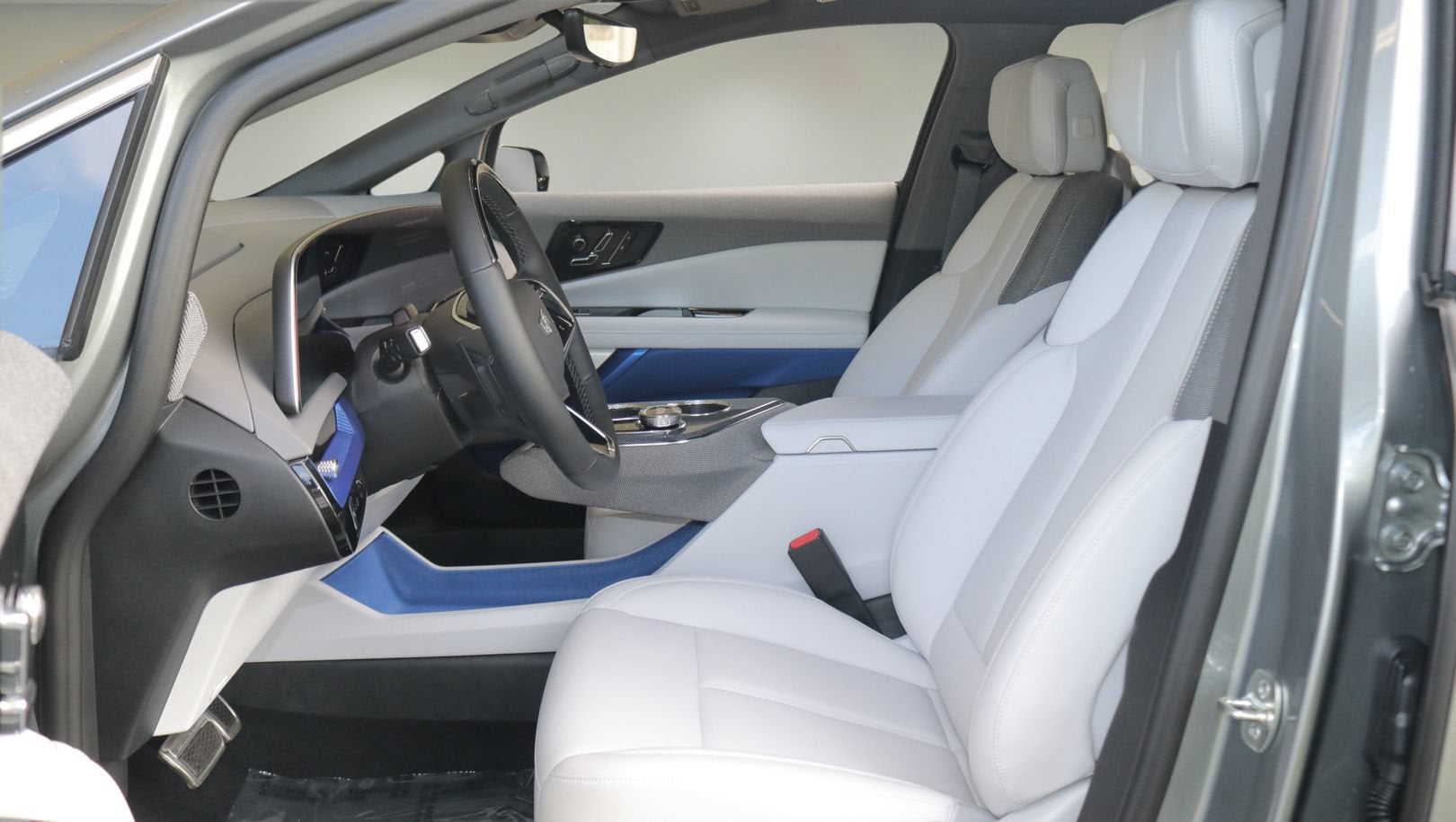 2027 Cadillac OPTIQ Luxury