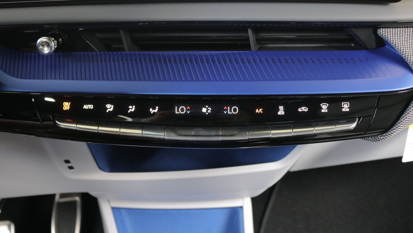 2027 Cadillac OPTIQ Luxury