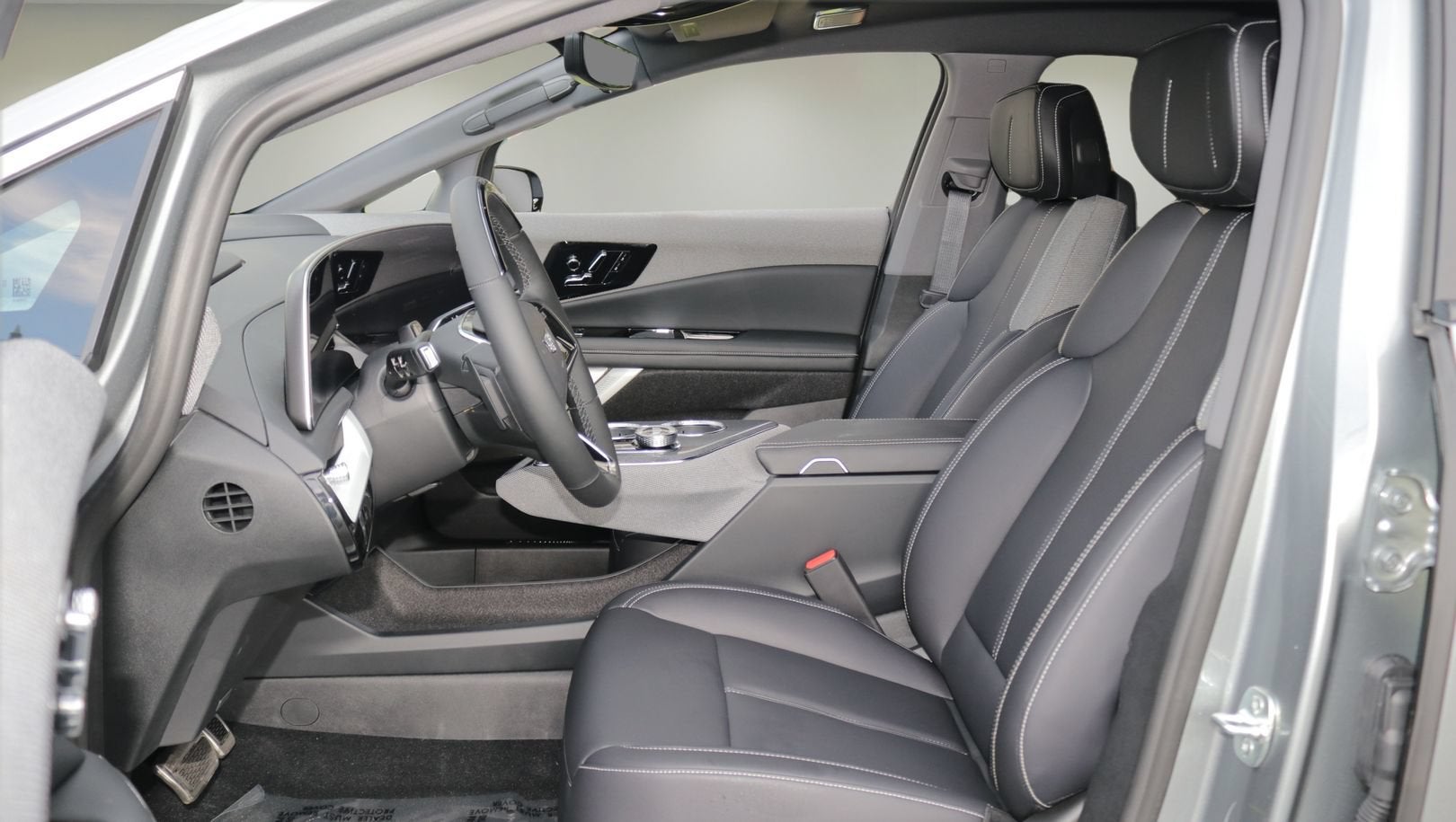 2027 Cadillac OPTIQ Luxury