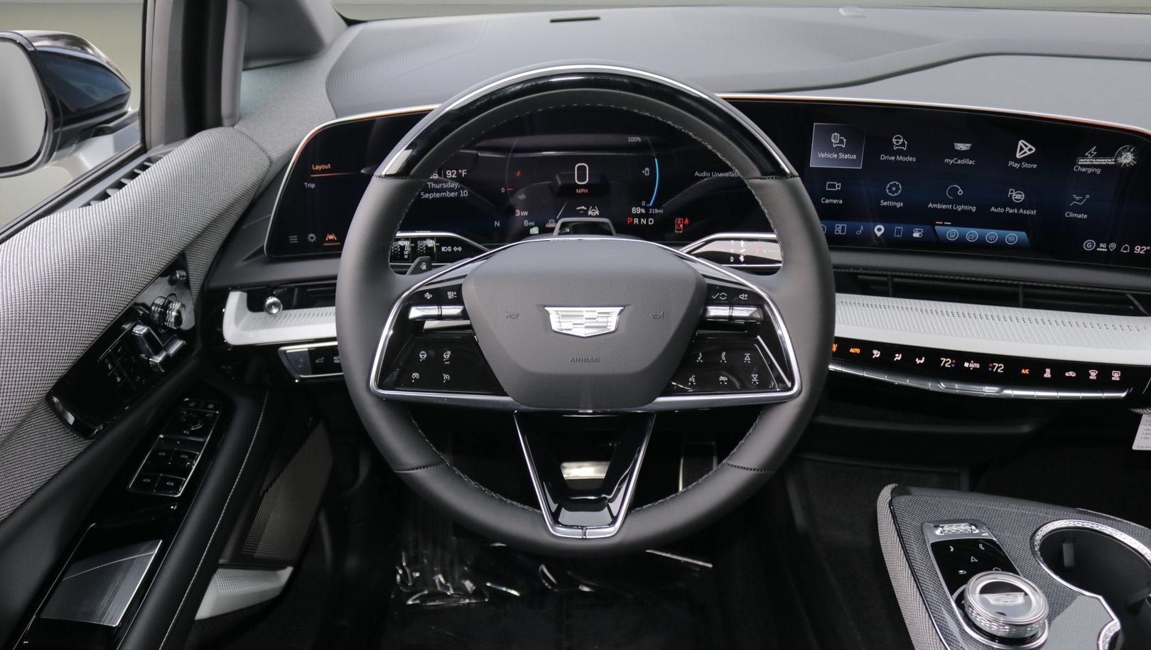 2027 Cadillac OPTIQ Luxury