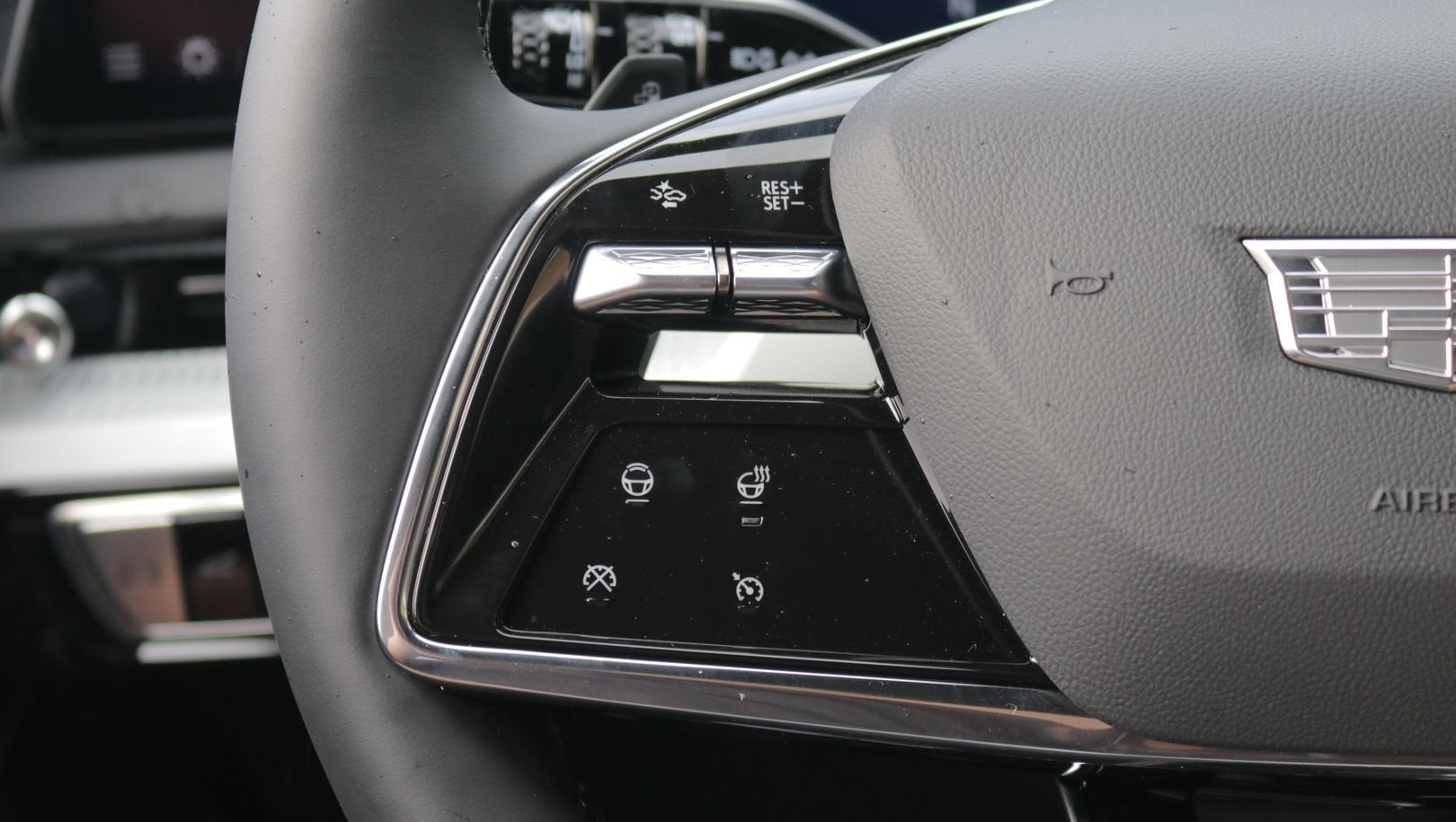 2027 Cadillac OPTIQ Luxury