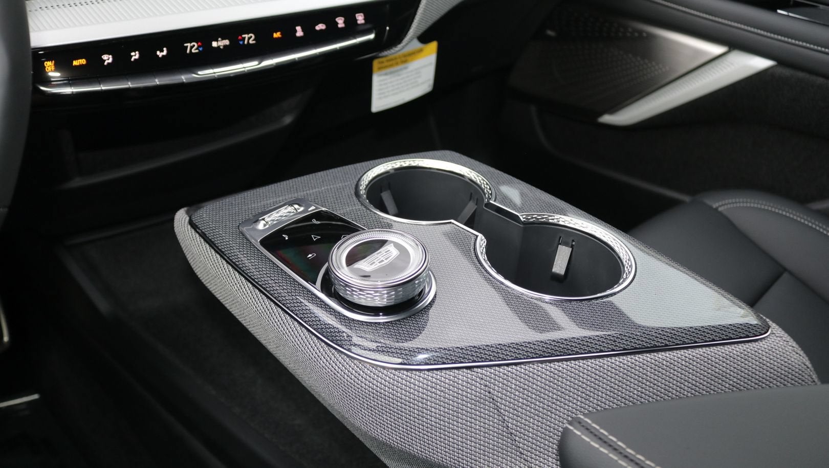 2027 Cadillac OPTIQ Luxury