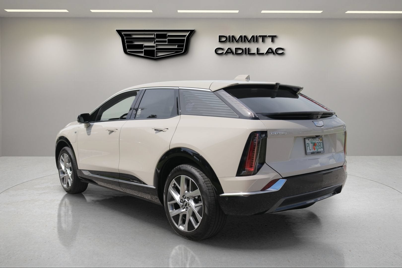 2027 Cadillac OPTIQ Luxury