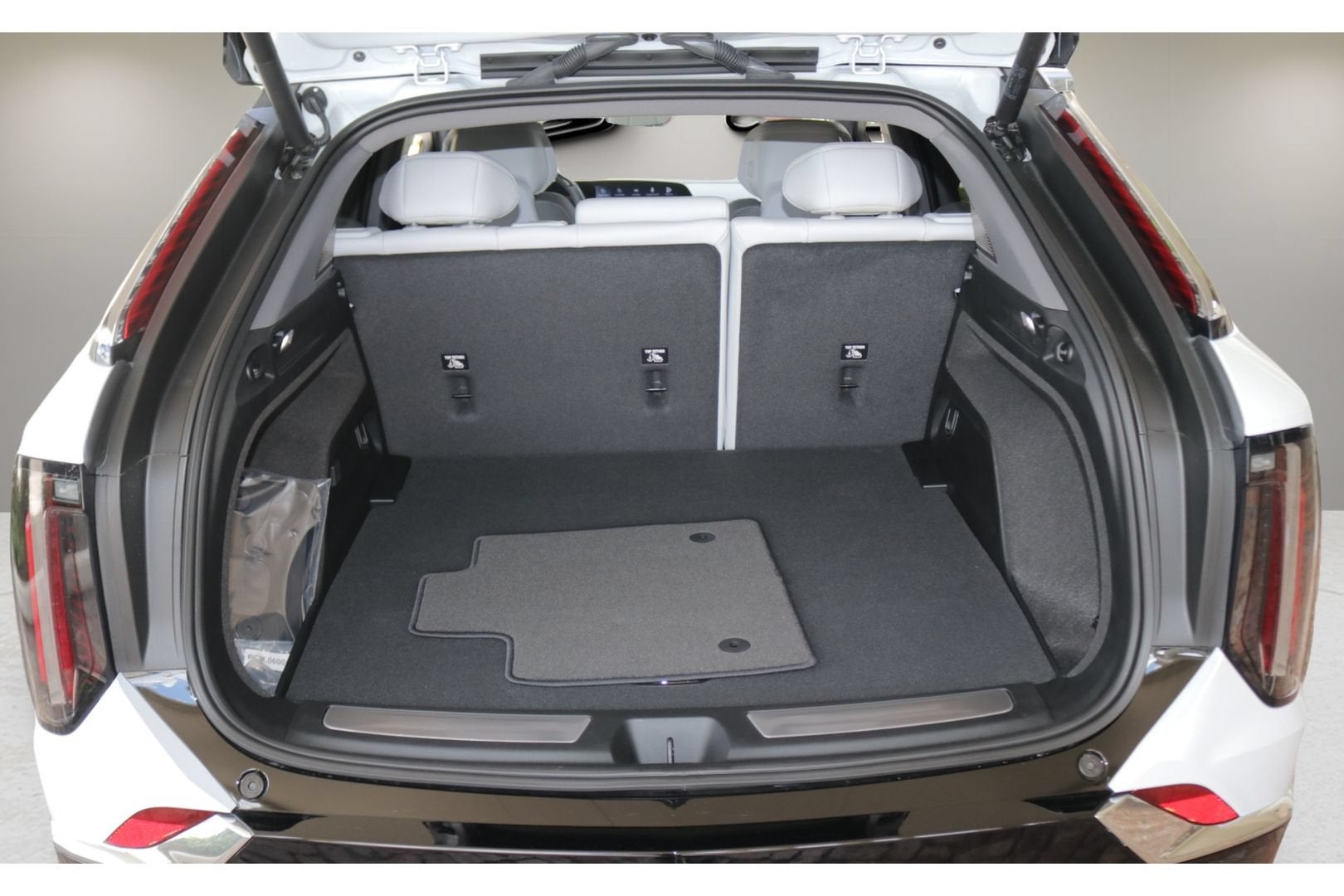 2027 Cadillac OPTIQ Luxury
