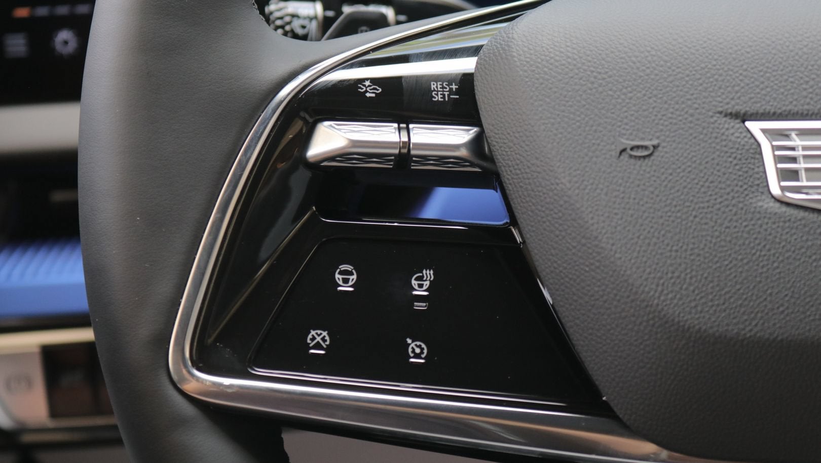 2027 Cadillac OPTIQ Luxury