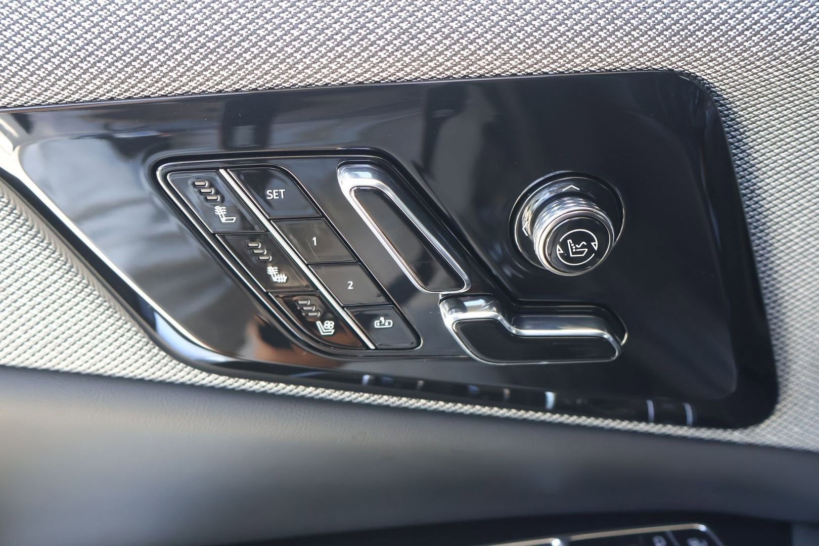 2026 Cadillac OPTIQ Premium Luxury