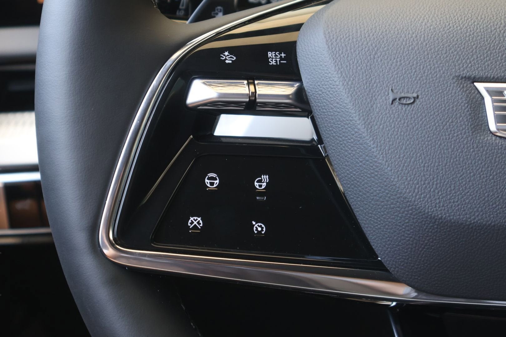 2026 Cadillac OPTIQ Premium Luxury