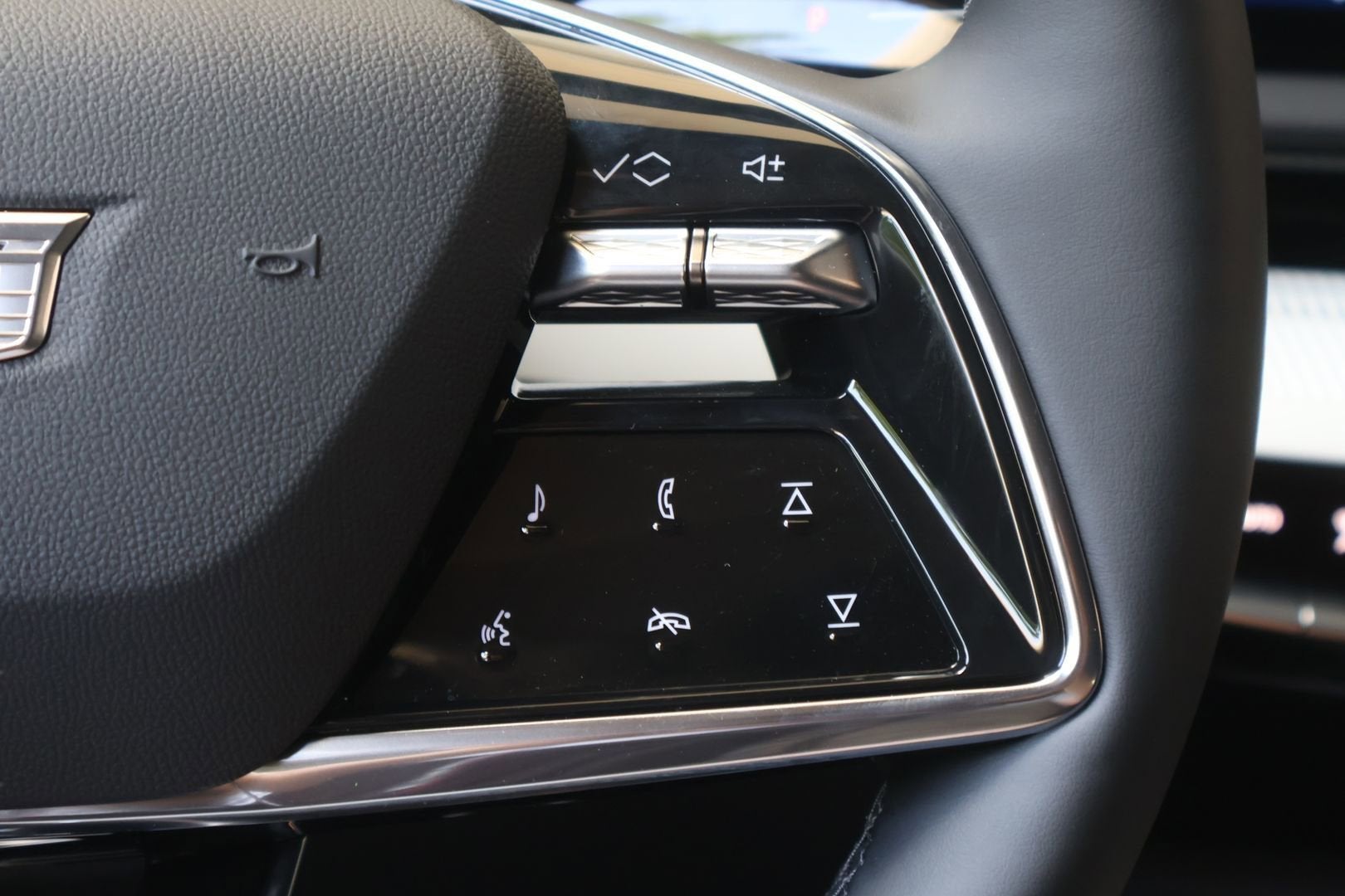 2026 Cadillac OPTIQ Premium Luxury