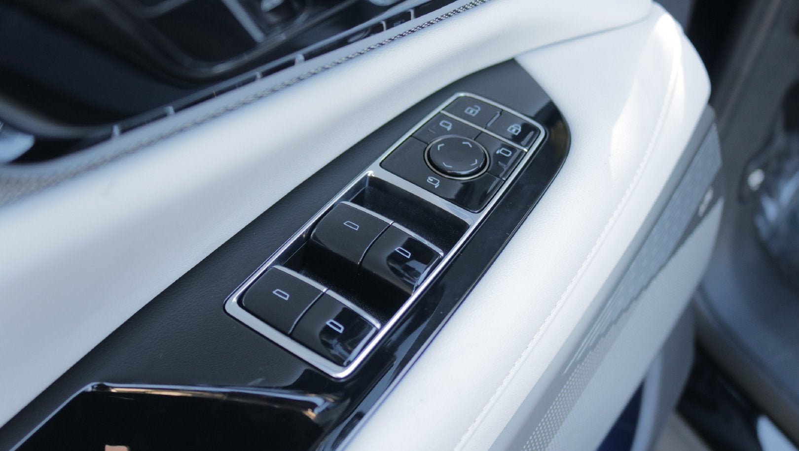 2027 Cadillac OPTIQ Sport