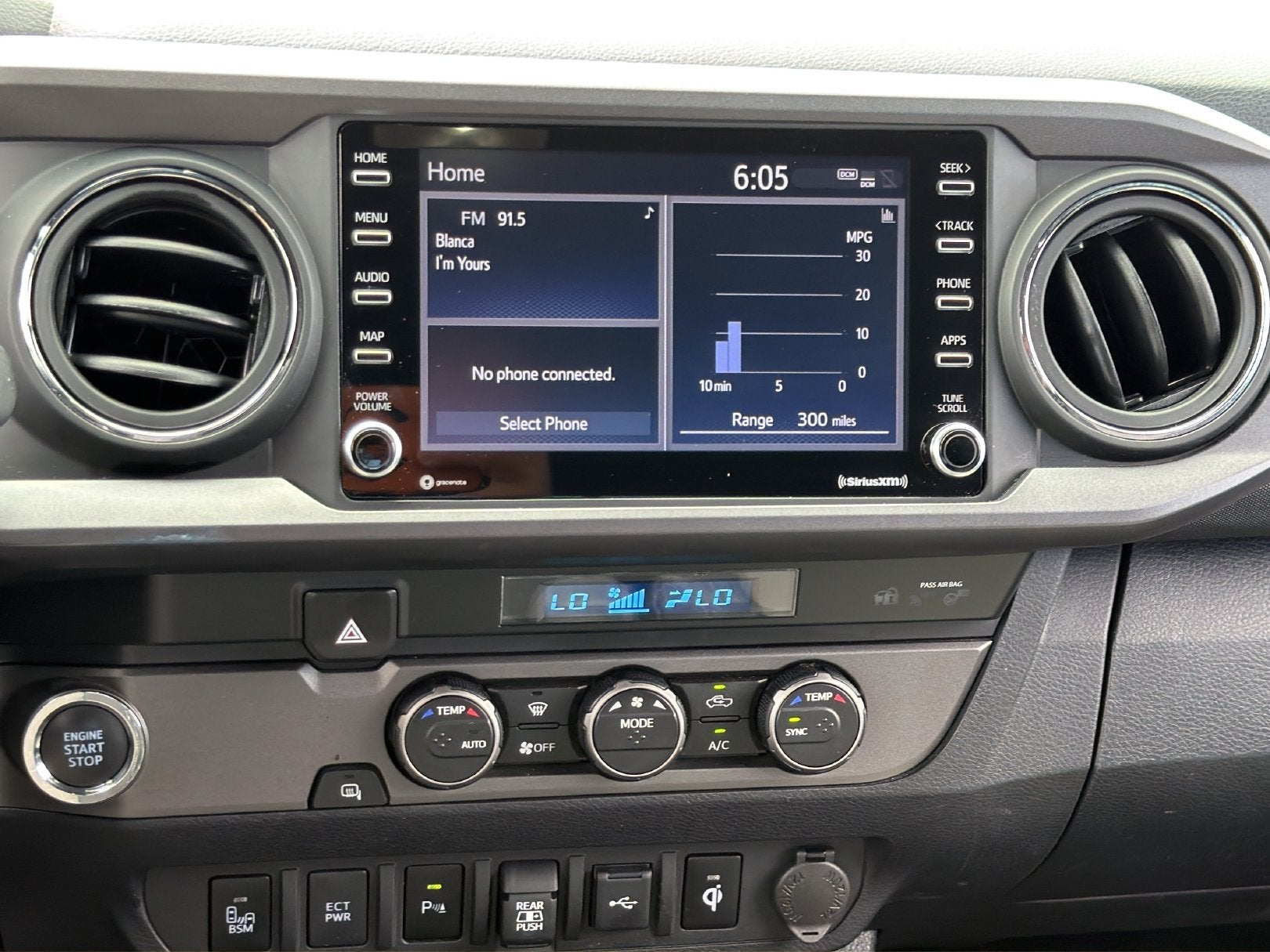 2022 Toyota Tacoma 2WD SR5