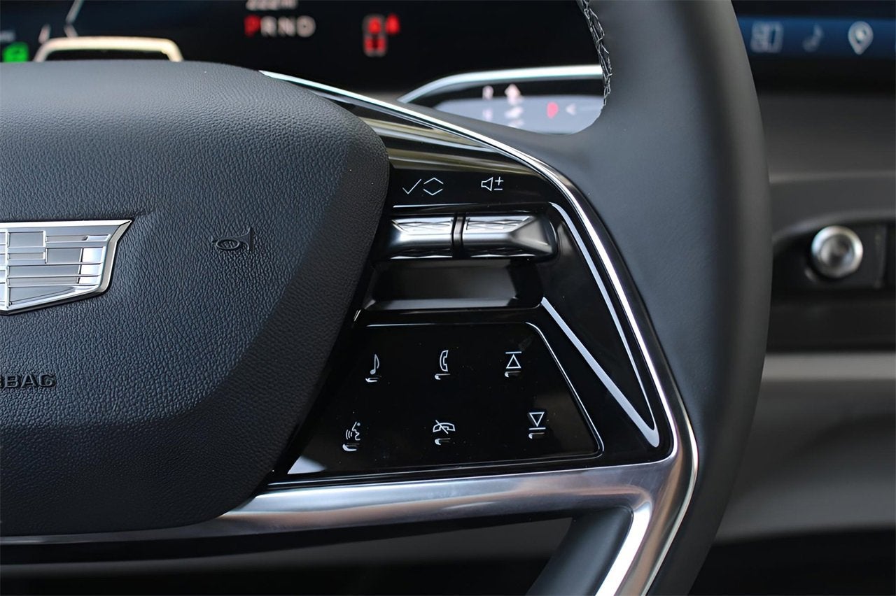 2026 Cadillac VISTIQ Luxury