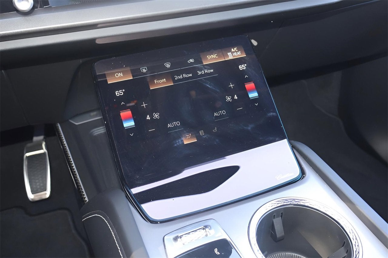 2026 Cadillac VISTIQ Sport