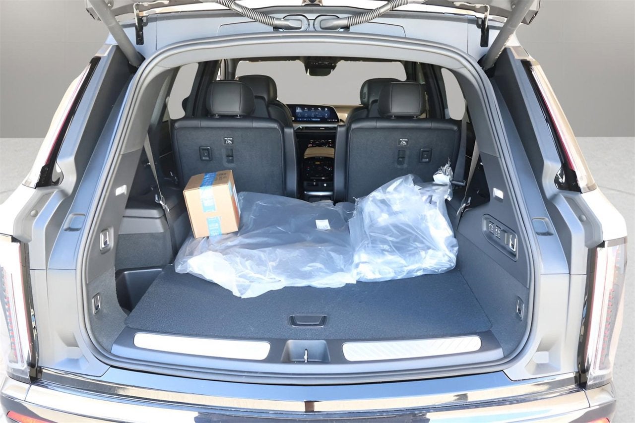 2026 Cadillac VISTIQ Sport