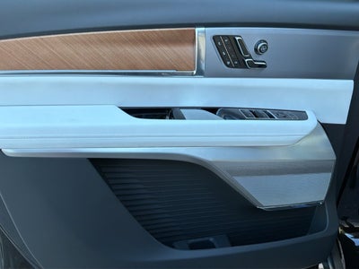 2027 Cadillac VISTIQ Sport