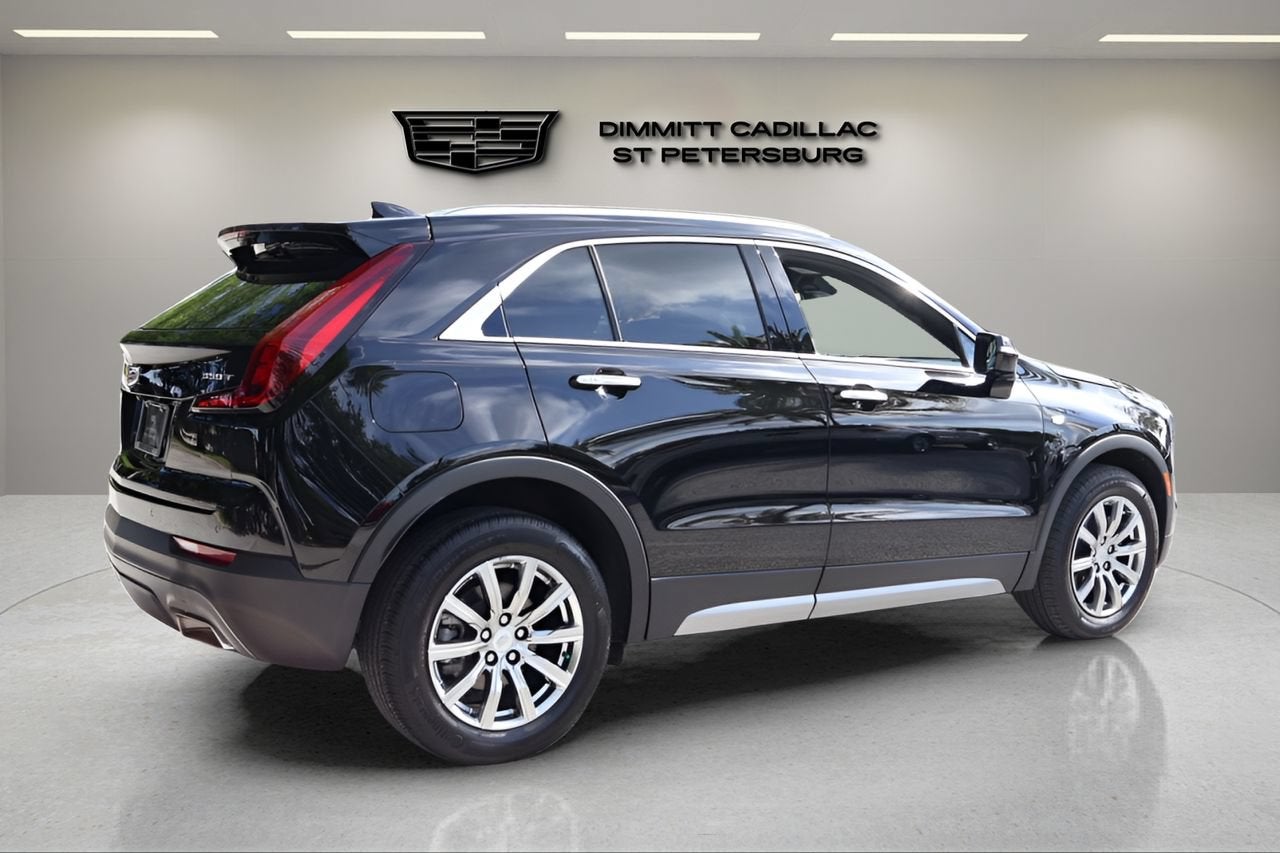 2023 Cadillac XT4 Premium Luxury