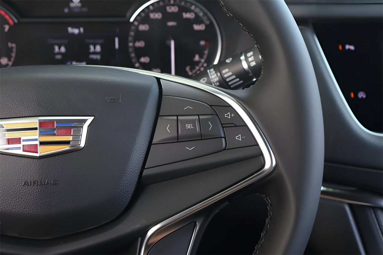 2025 Cadillac XT5 Luxury