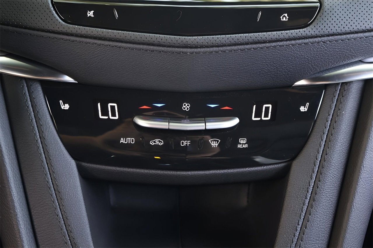 2025 Cadillac XT5 Luxury