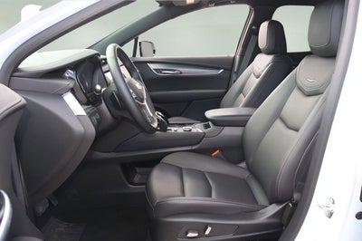 2025 Cadillac XT5 Luxury