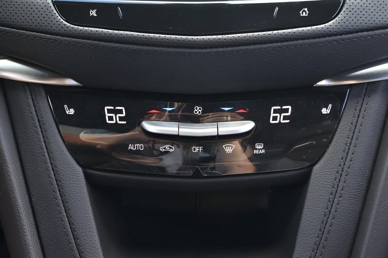 2025 Cadillac XT5 Luxury