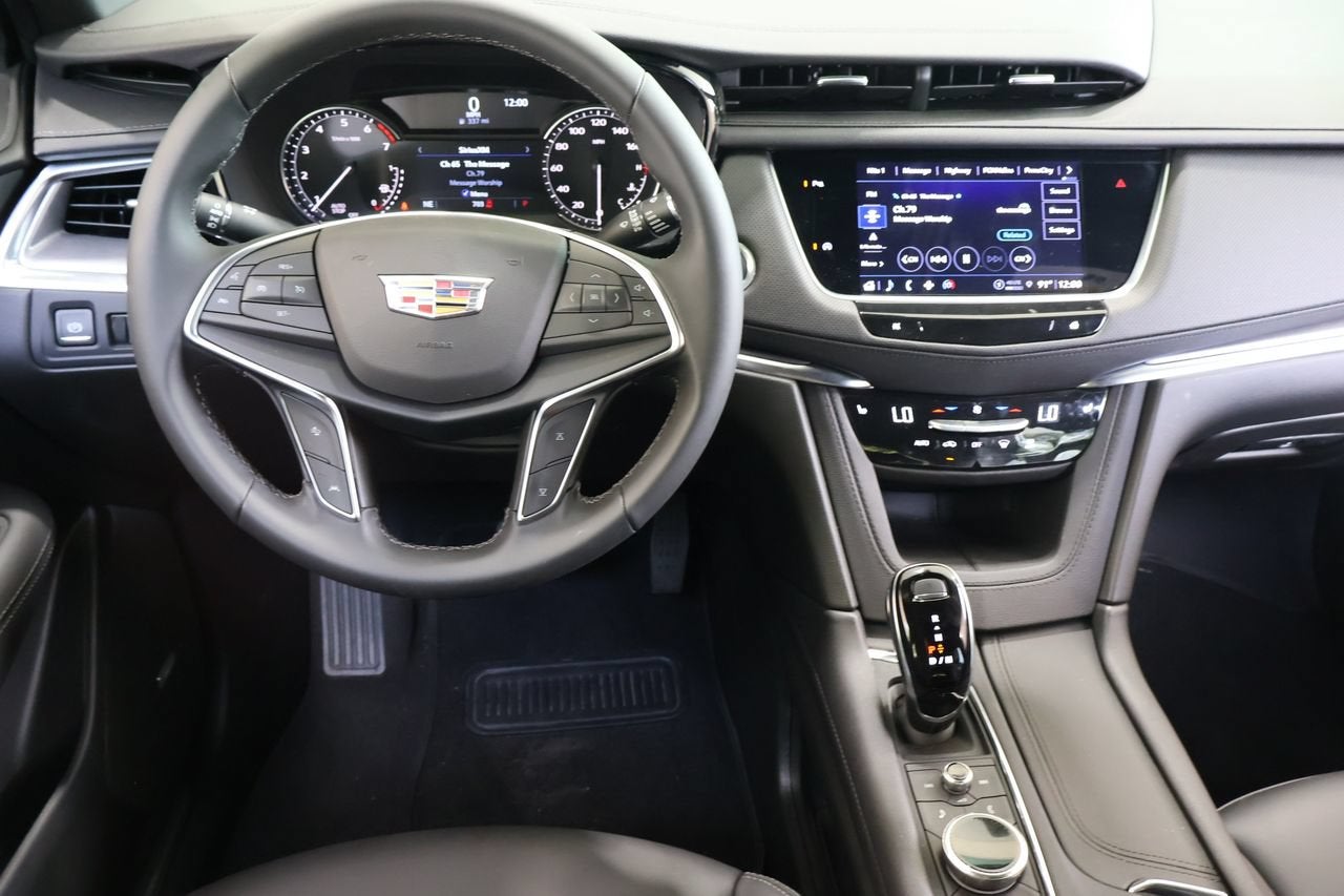2026 Cadillac XT5 Luxury