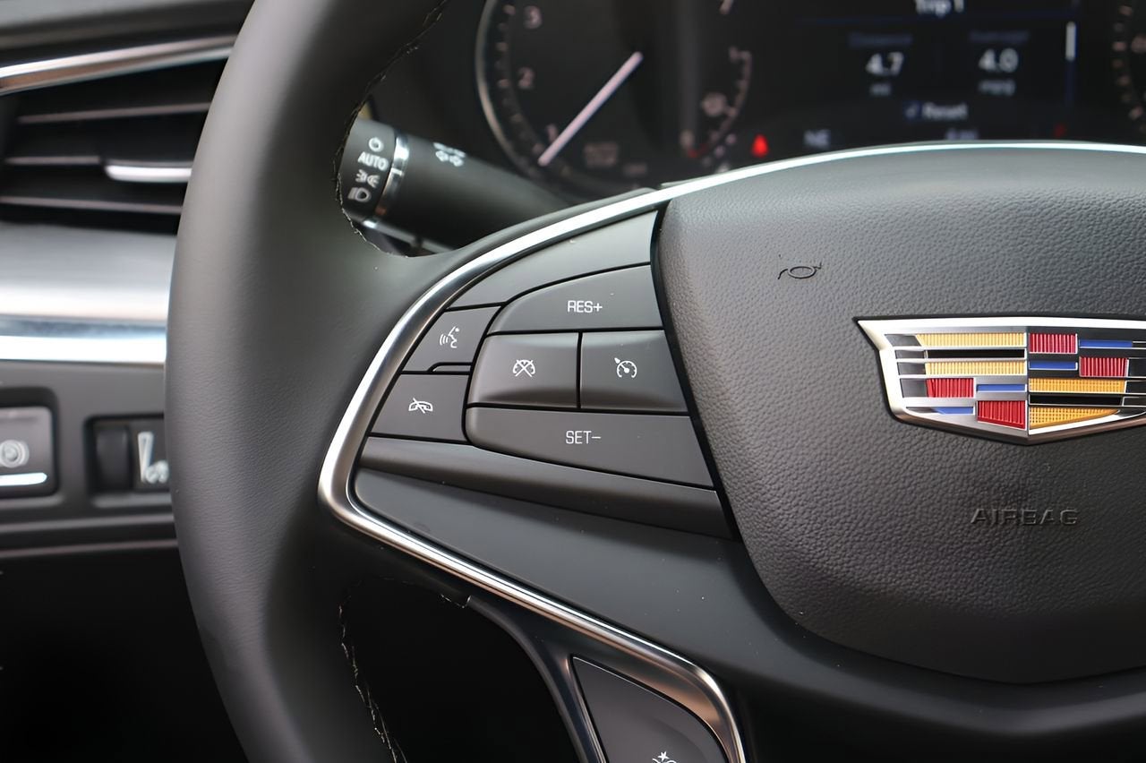 2026 Cadillac XT5 Luxury