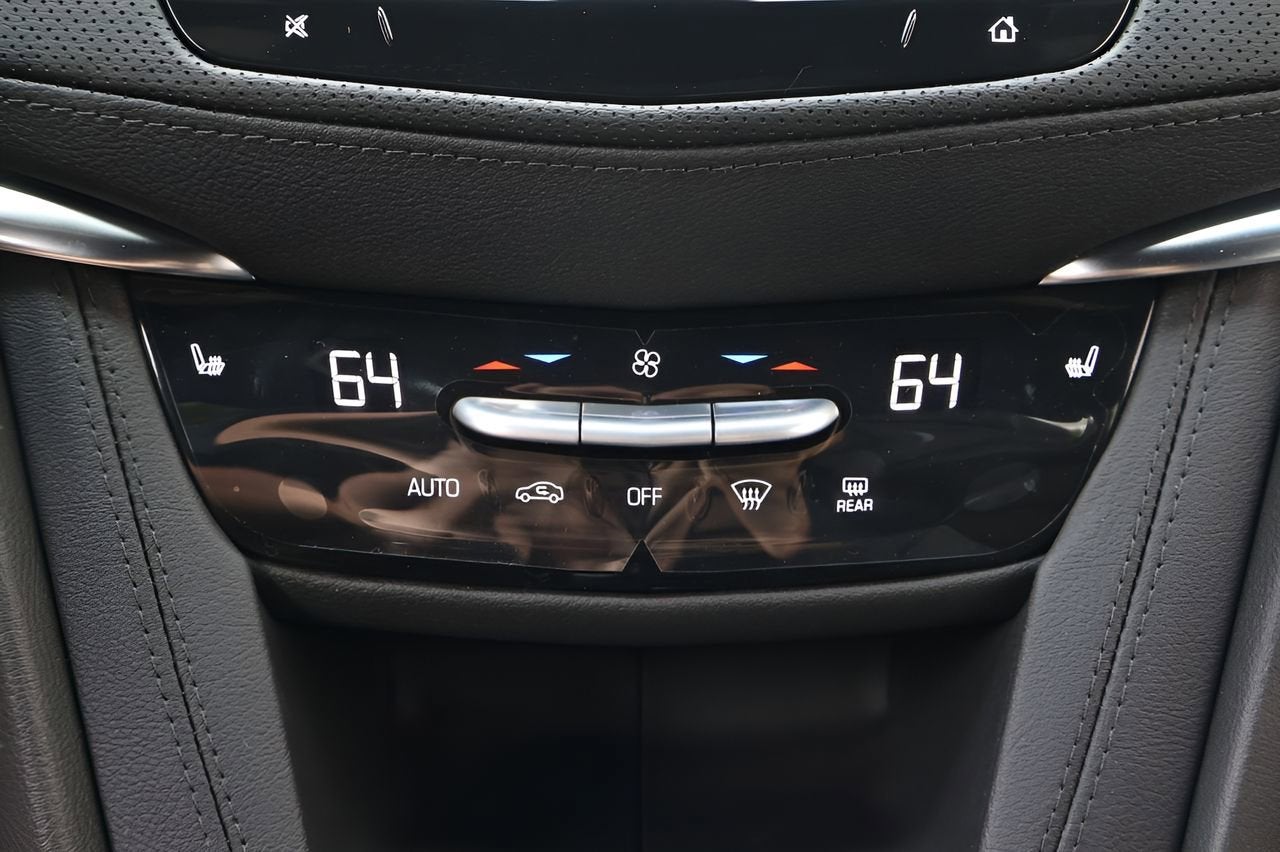 2026 Cadillac XT5 Luxury