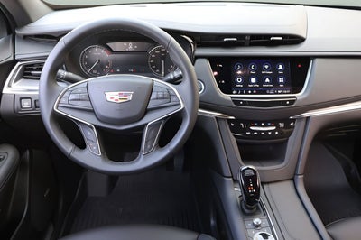 2026 Cadillac XT5 Luxury