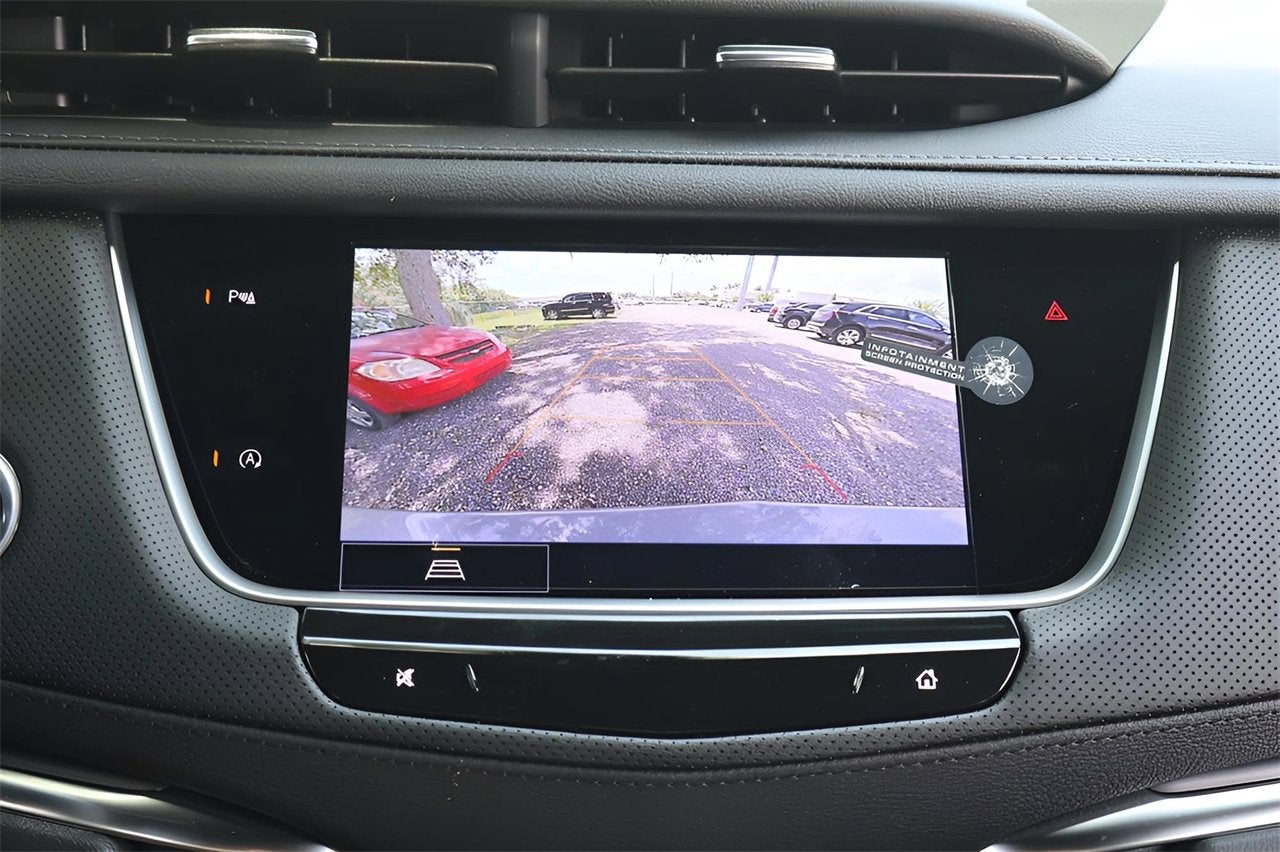 2025 Cadillac XT5 Luxury