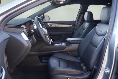 2025 Cadillac XT5 Luxury