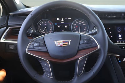2026 Cadillac XT5 Premium Luxury