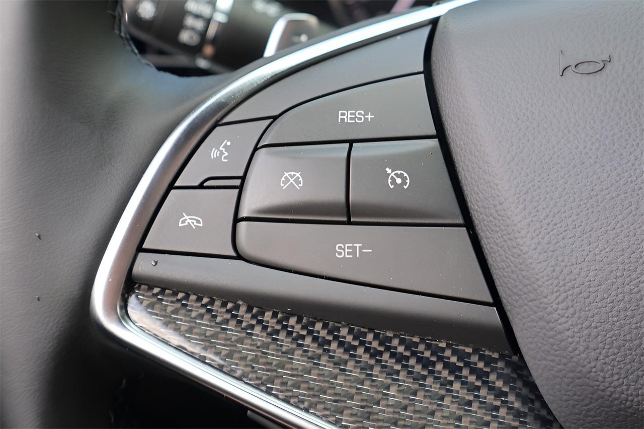 2025 Cadillac XT5 Sport