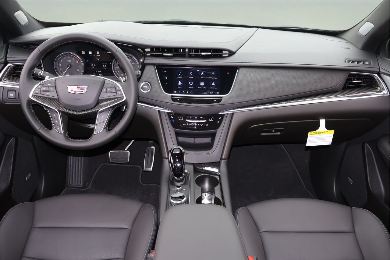 2026 Cadillac XT5 Sport
