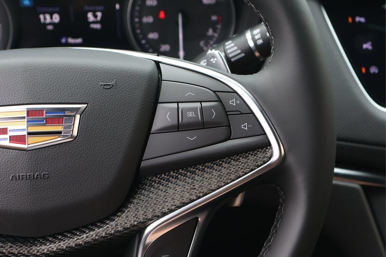 2026 Cadillac XT5 Sport