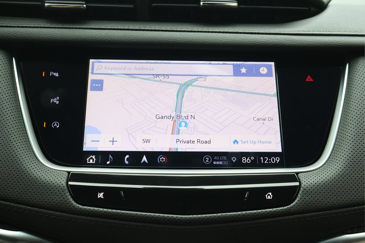 2026 Cadillac XT5 Sport