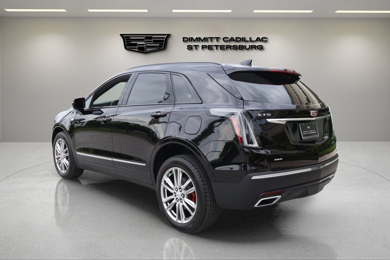 2026 Cadillac XT5 Sport