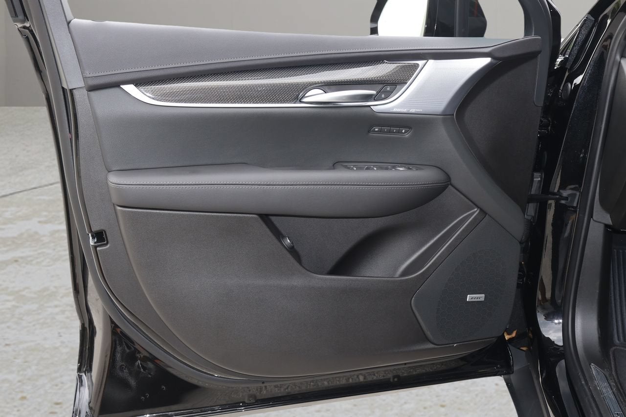 2026 Cadillac XT5 Sport