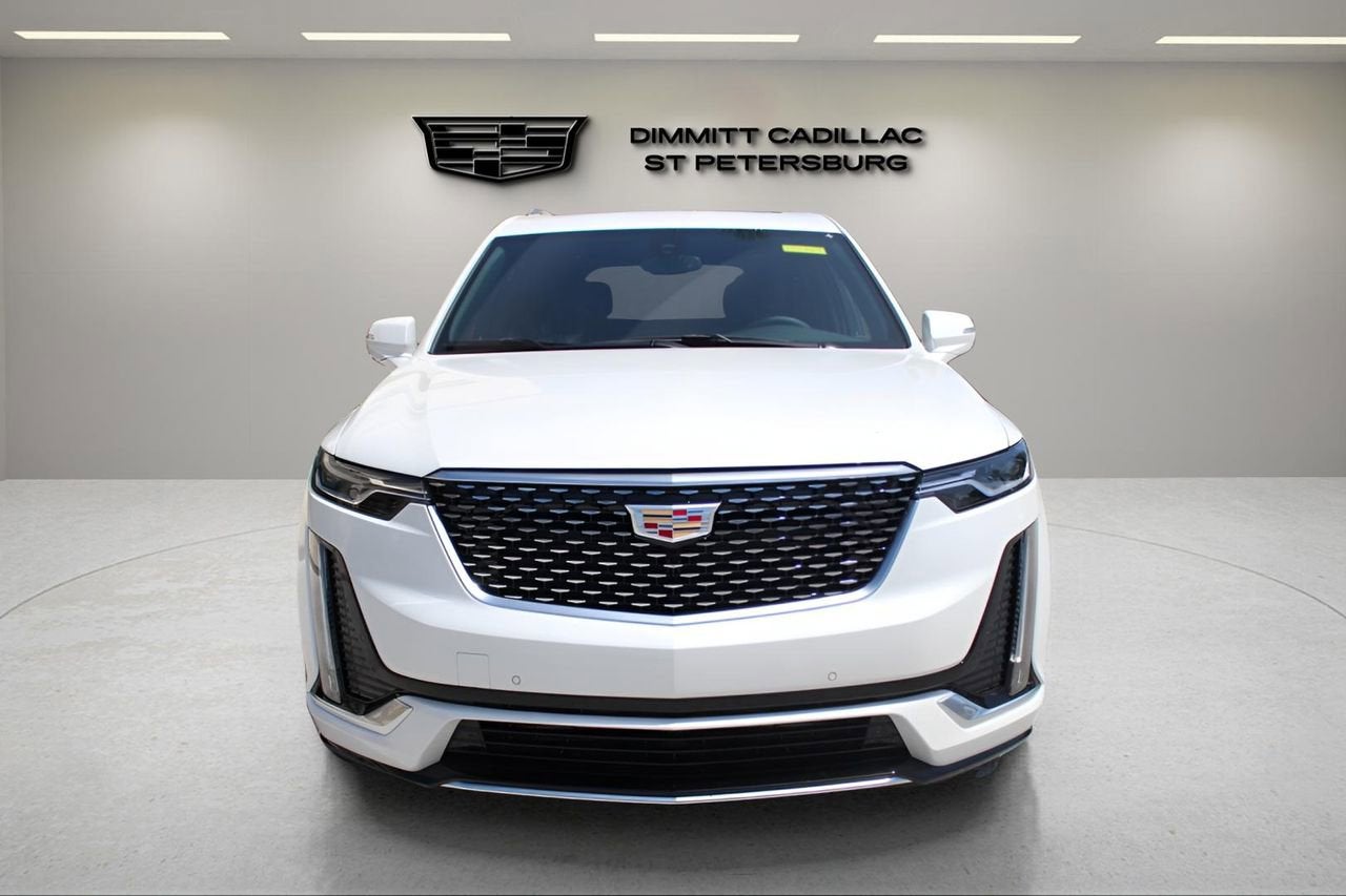 2025 Cadillac XT6 Luxury
