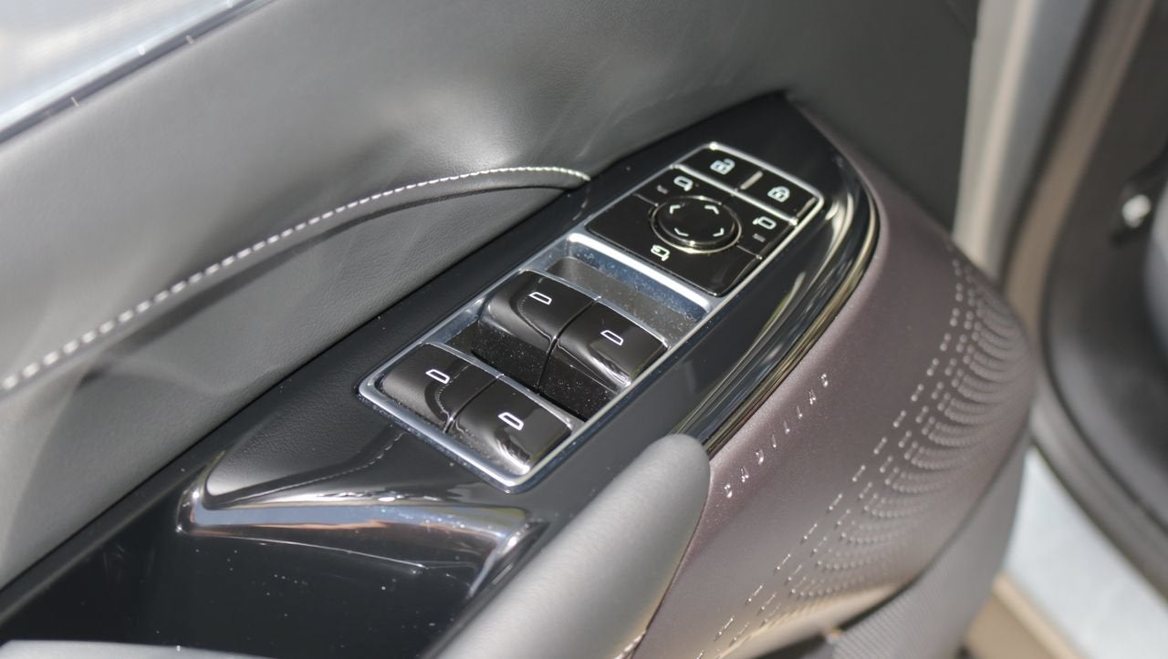 2024 Cadillac LYRIQ Tech