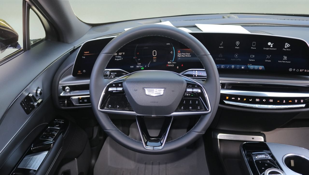 2024 Cadillac LYRIQ Tech