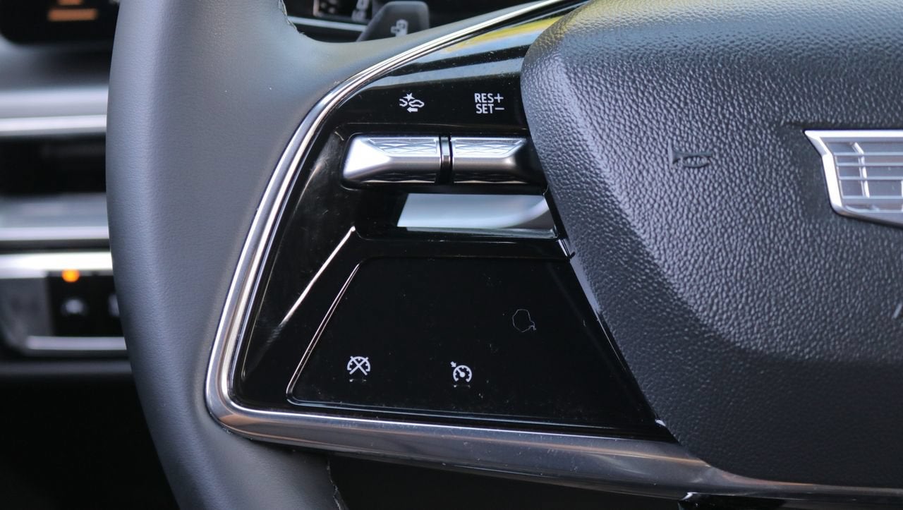 2024 Cadillac LYRIQ Tech