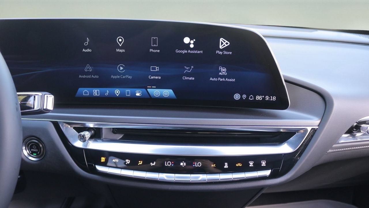 2024 Cadillac LYRIQ Tech