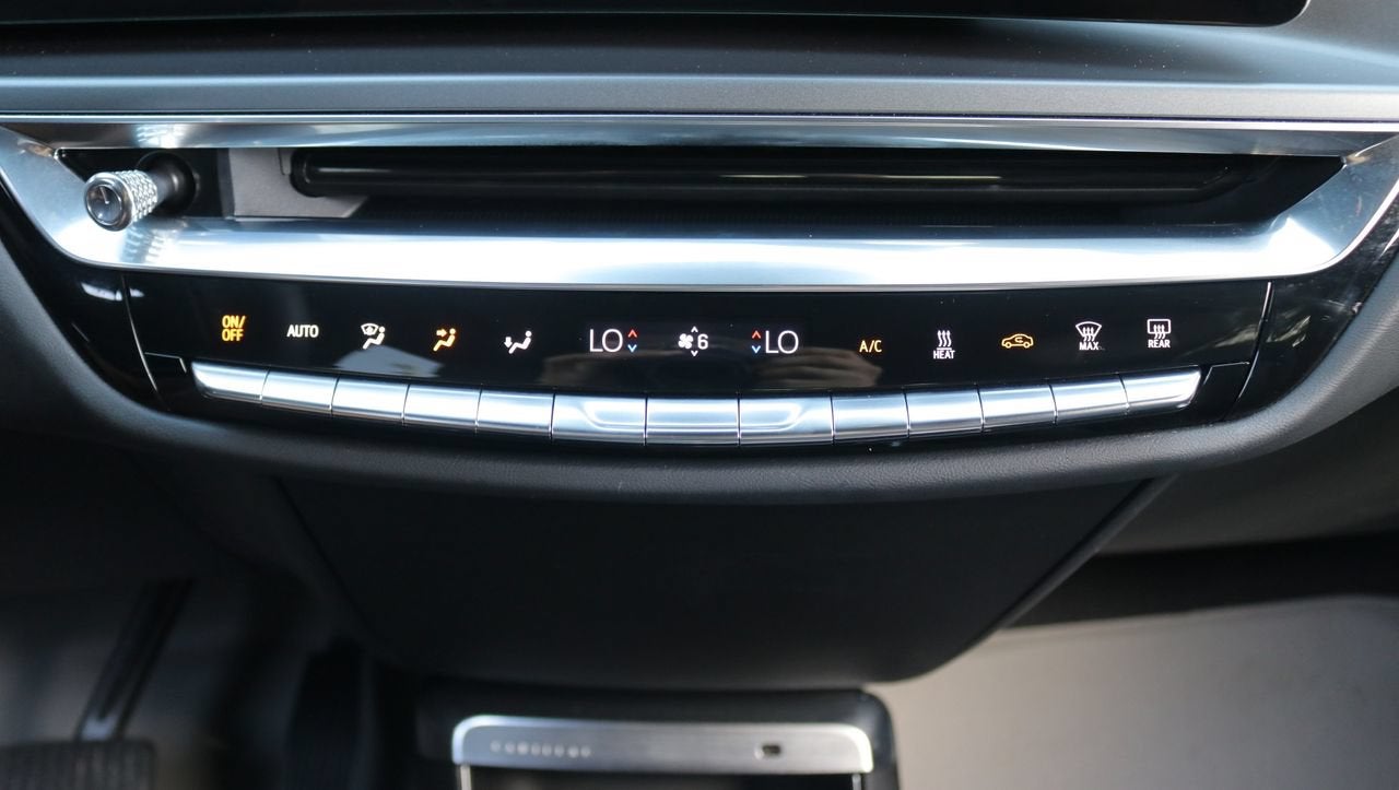 2024 Cadillac LYRIQ Tech