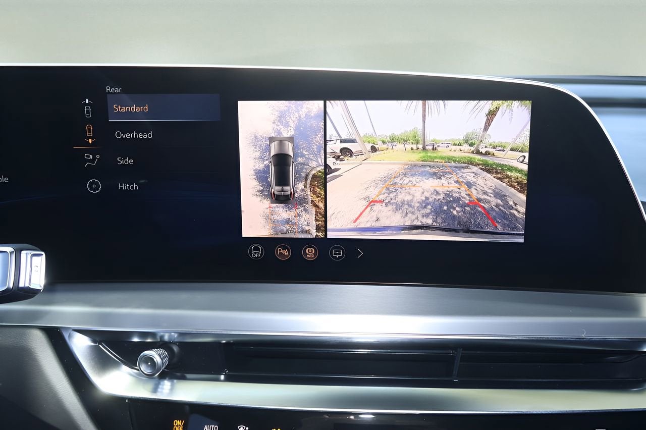 2026 Cadillac LYRIQ Premium Sport