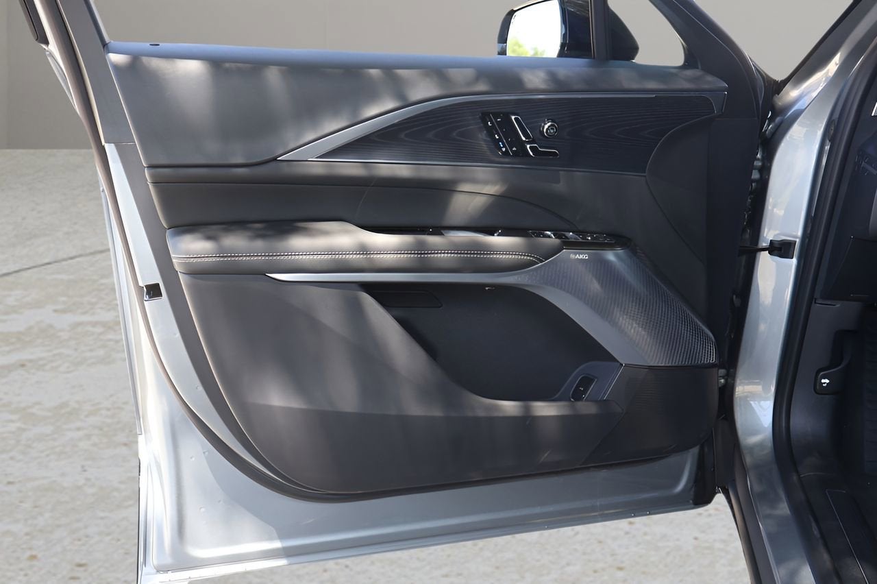 2026 Cadillac LYRIQ Premium Sport