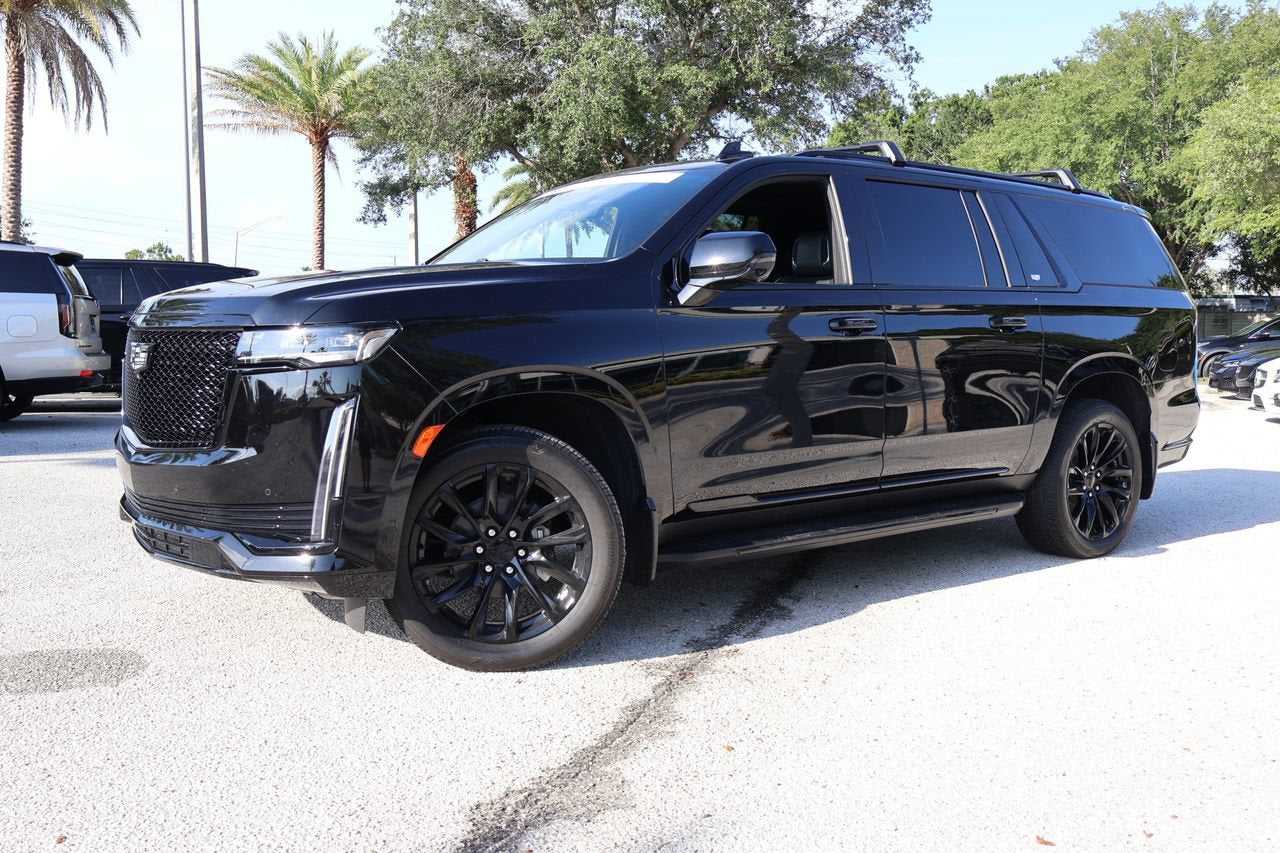 2023 Cadillac Escalade ESV Premium Luxury