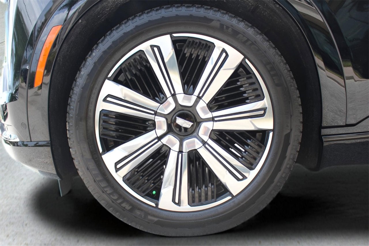 2025 Cadillac ESCALADE IQ Luxury 1