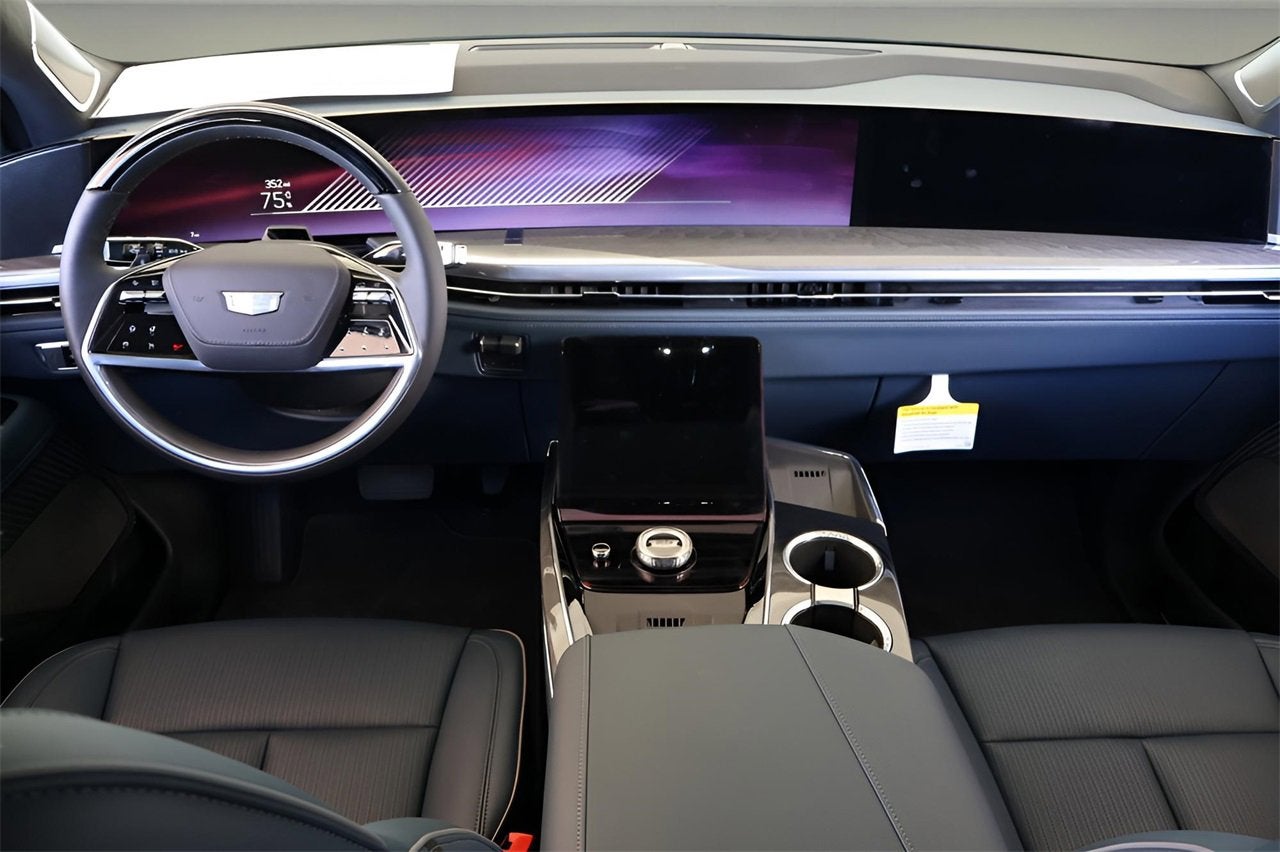2025 Cadillac ESCALADE IQ Luxury 2