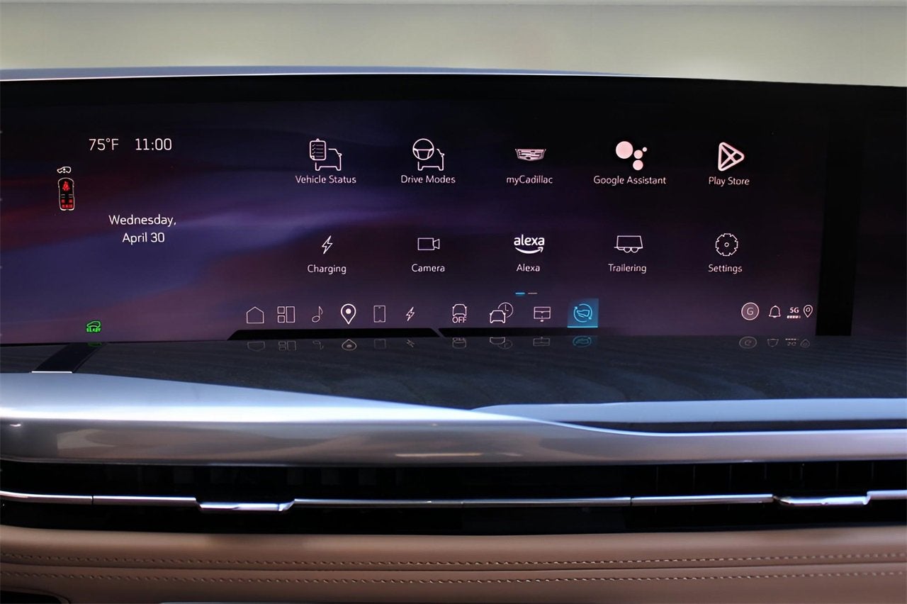 2025 Cadillac ESCALADE IQ Luxury 2