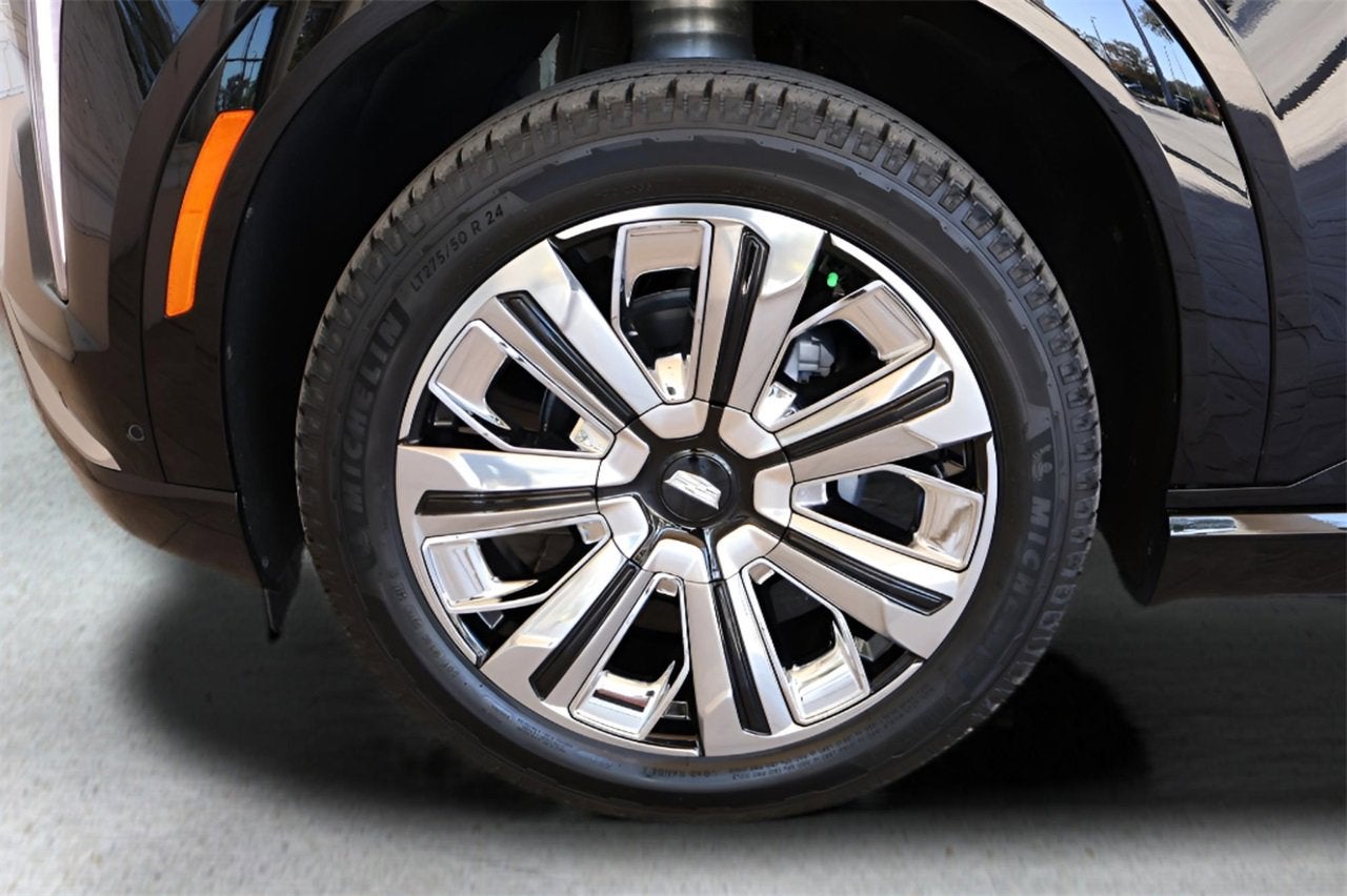 2025 Cadillac ESCALADE IQ Luxury 2