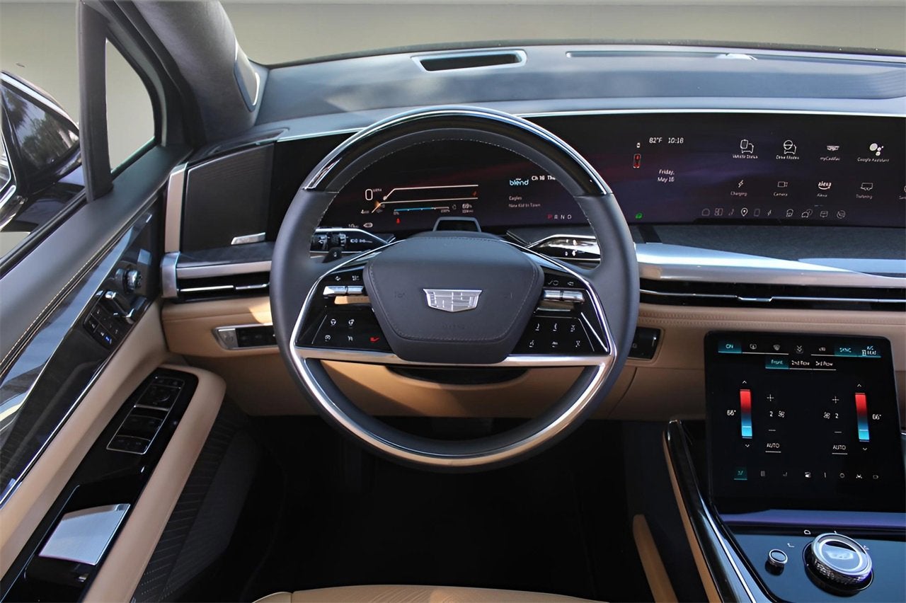 2025 Cadillac ESCALADE IQ Luxury 2